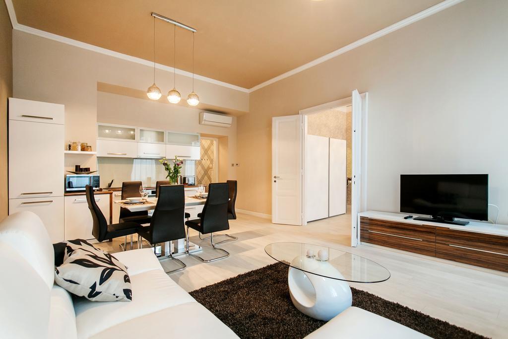 Parliment Luxury Apartment Budapest Ruang foto